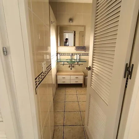 Benyamina House Casa de Férias Torremolinos