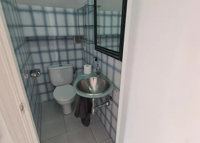 Дом отдыха Benyamina House