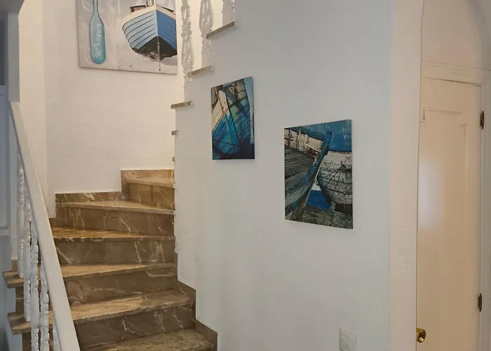 Benyamina House * Торремолинос