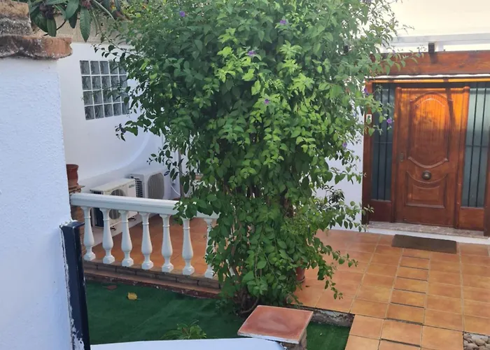 Benyamina House Casa de Férias